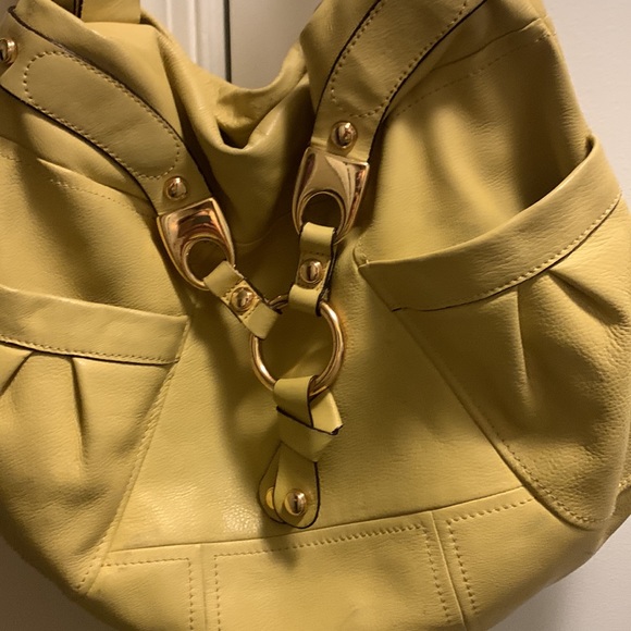 B. Makowsky pretty yellow hobo bag with gold tone hardware - Picture 2 of 4